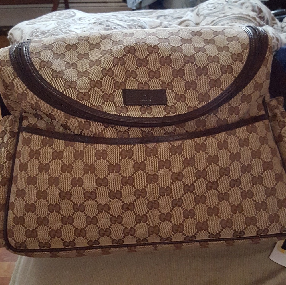 Gucci diaper baby bag /messager bag